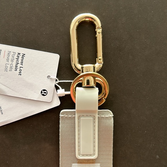 Lululemon Never Lost Keychain - Picture 6 of 6